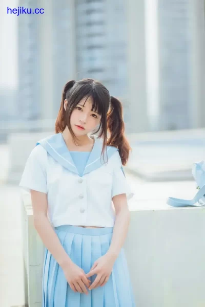 桜桃喵白色连衣裙居家写真