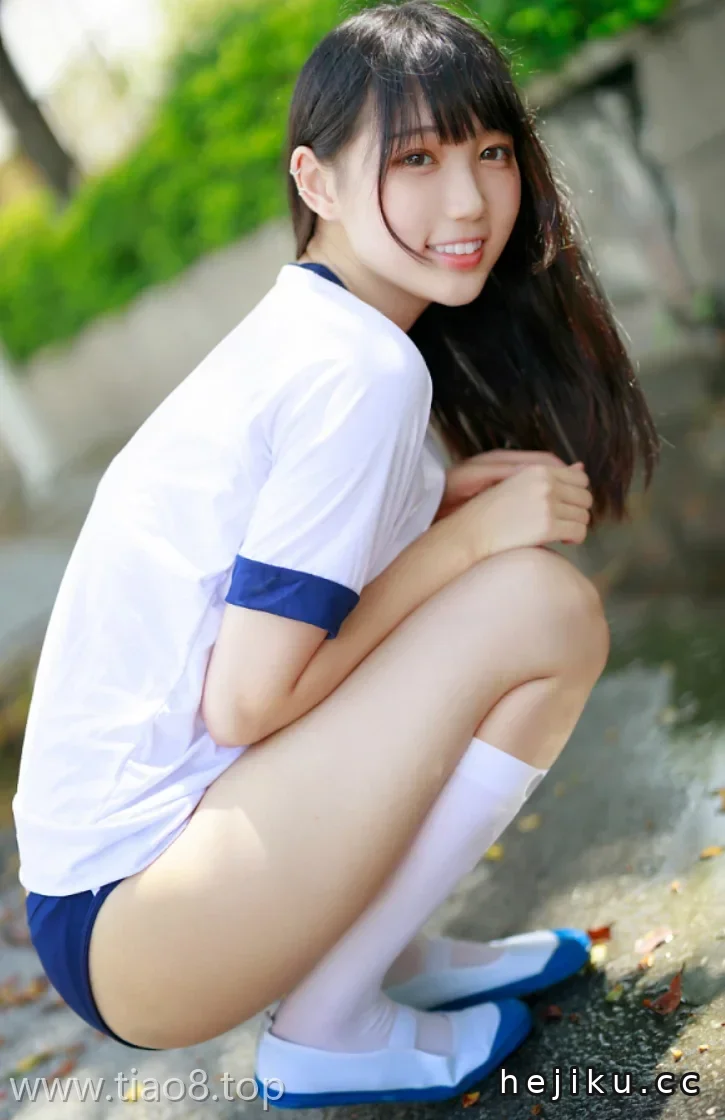 美图欣赏丨Coser周叽是可爱兔兔:NO.012-体操服[31P-261MB]