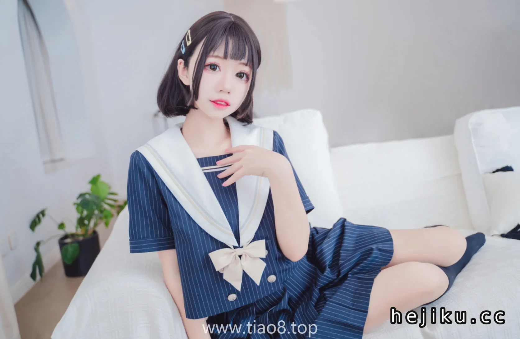 美图欣赏丨Coser猫君君MaoJun:NO.007-清纯学妹[40P-343MB]