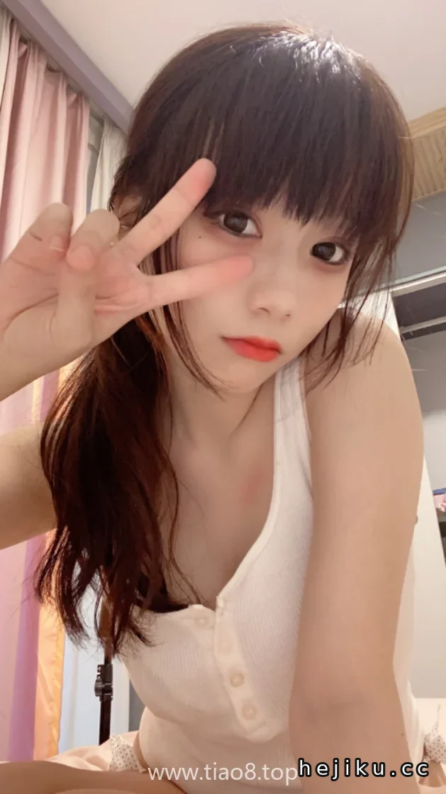 usejan蓝蓝这套夏日女友太绝了,117张图张张都有故事感