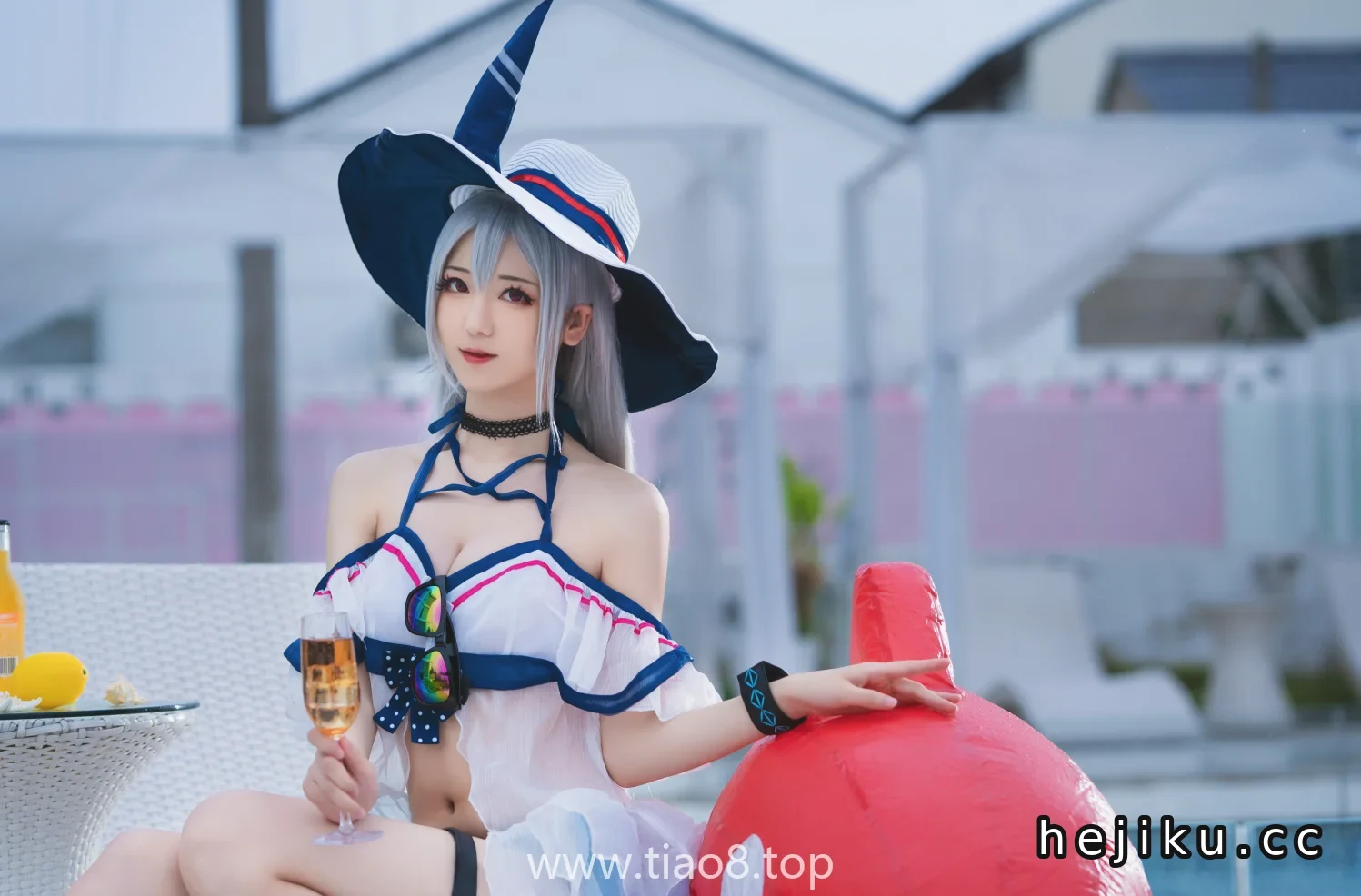 弥音音wwNO.35明日方舟斯卡蒂cosplay,深海冷感看完让人静了好久