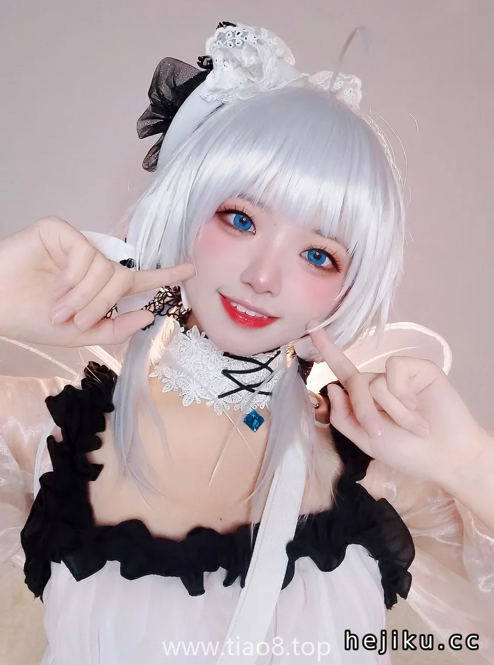 伊喵君_Nya这期小光辉白裙蓝飘带,安安静静拍完19张看着真舒服