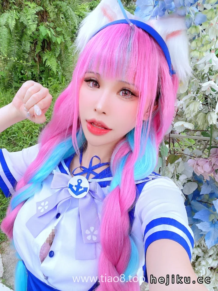 花リリPlant Lily版阿库娅cosplay:把最吵的虚拟主播拍安静了
