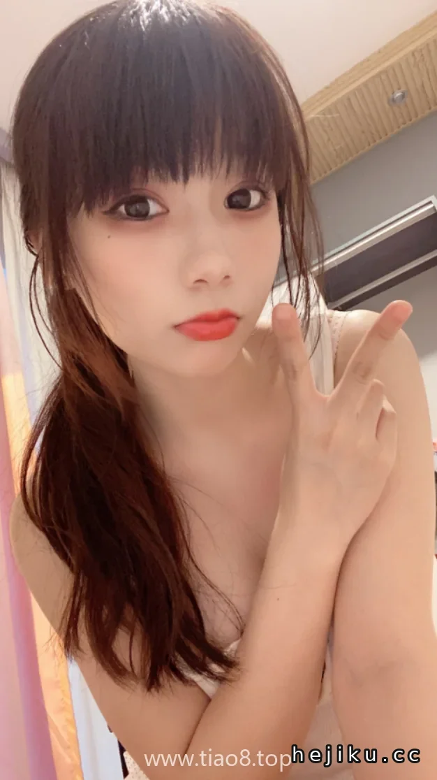usejan蓝蓝这套夏日女友太绝了,117张图张张都有故事感