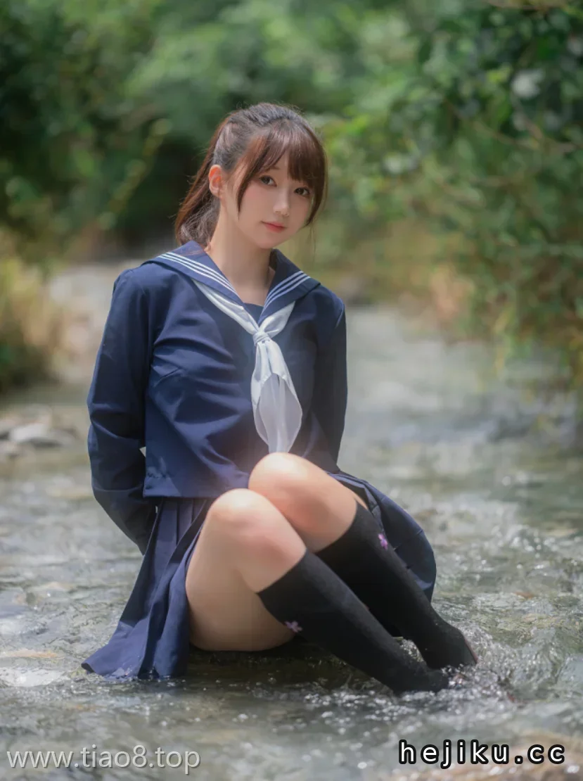 美图欣赏丨Coser_Nagesa魔物喵:NO.066-川で水遊び[110P-312.8M