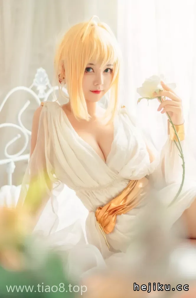 美图欣赏丨Coser蜜汁猫裘:NO.008-尼禄睡裙[10P-138MB]
