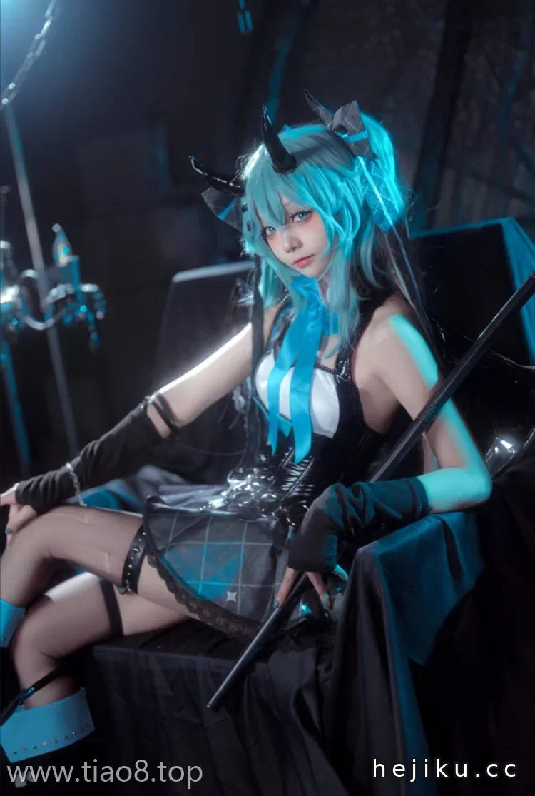 美图欣赏丨Coser艾西Aiwest:NO.019-初音小恶魔[26P-157.7M]