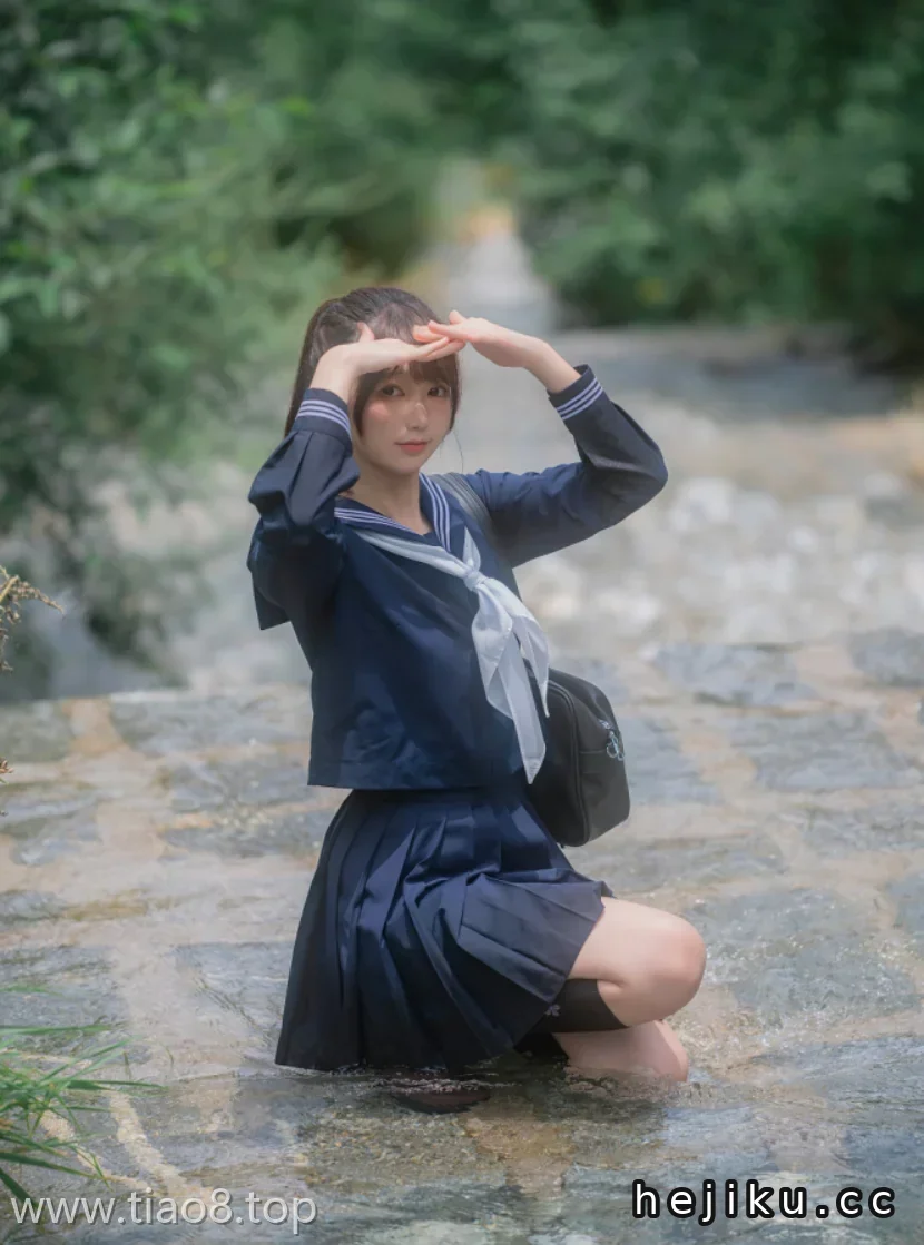 美图欣赏丨Coser_Nagesa魔物喵:NO.066-川で水遊び[110P-312.8M
