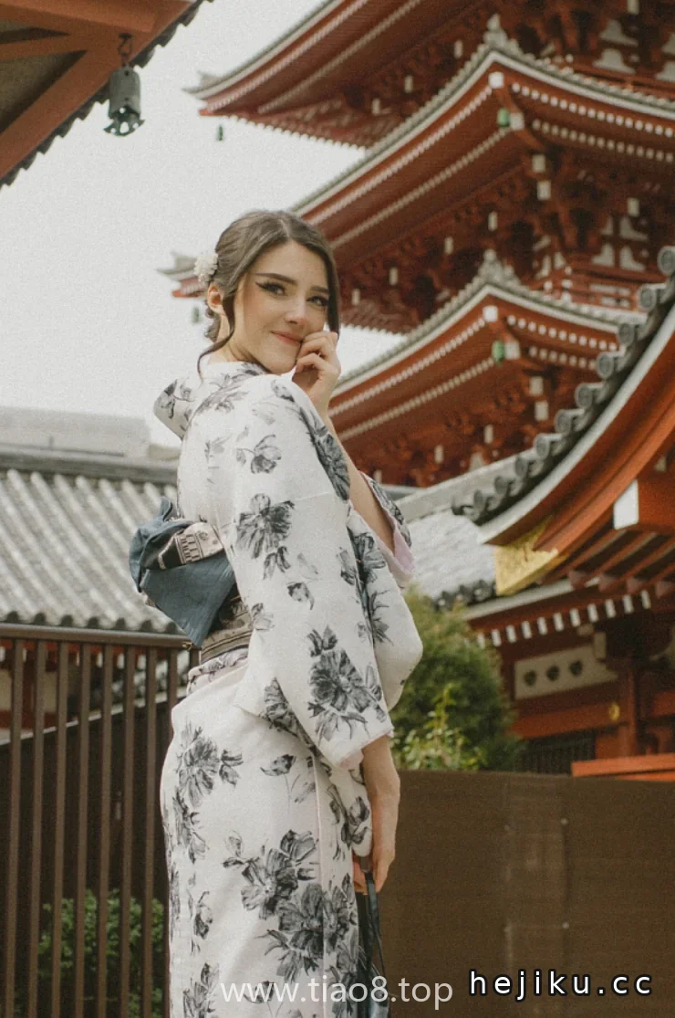 小元:CandyBall的056期和服,甜味儿全被规矩捆住了